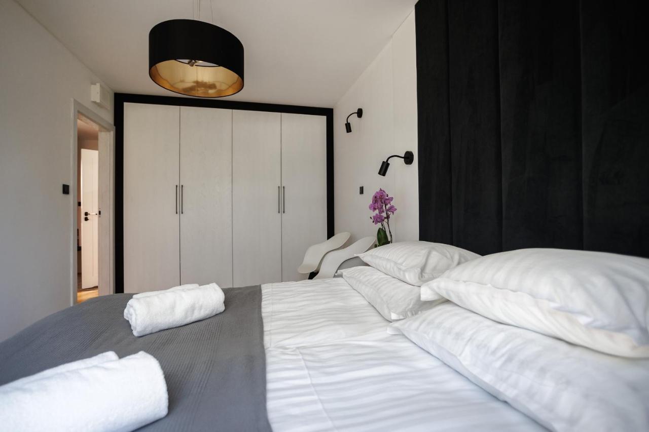 Art Apartamenty II Basen & Spa W Centrum Z Balkonem, Faktura Vat Lublin Bagian luar foto
